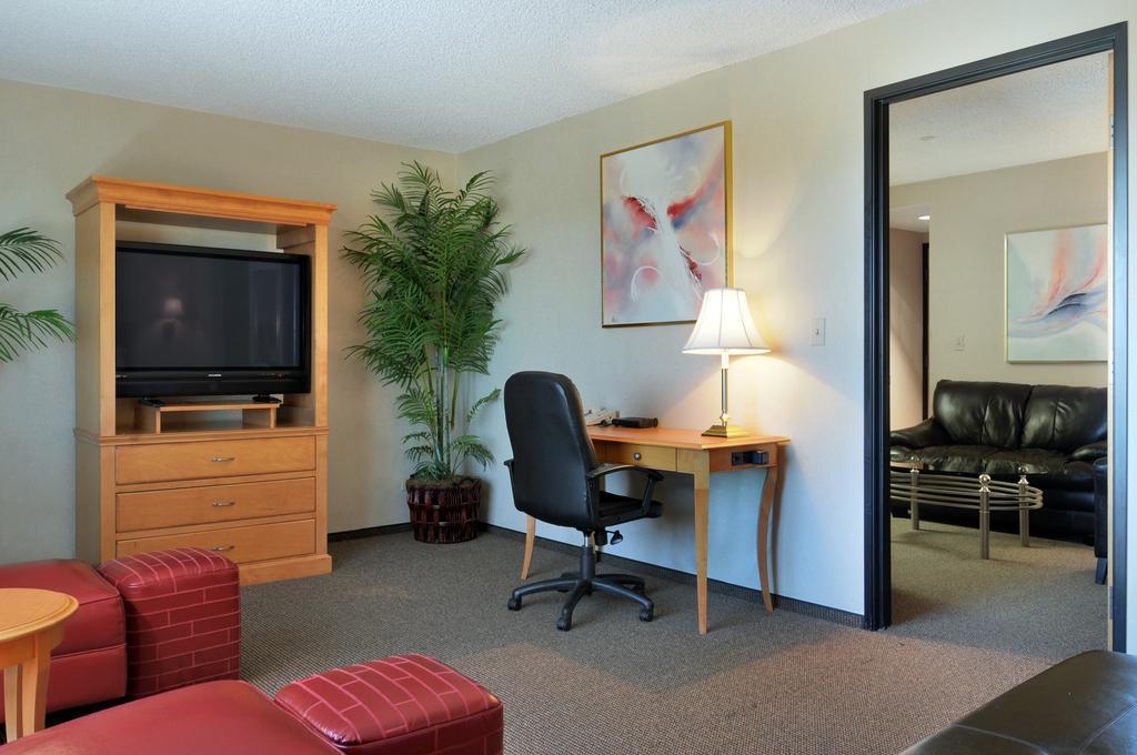 Red Lion Hotel Denver Southeast Aurora Ruang foto